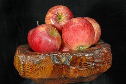 Apple Bowl Closeup